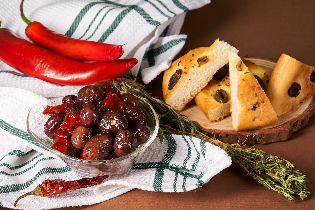 Agrestis Spicy Black Olives 300g. MADE IN ITALY olives Agrestis